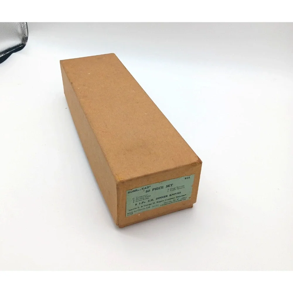 Oneida Simeon L & George H Rogers Stainless Homestead 4 Teaspoons 8 Knives Box